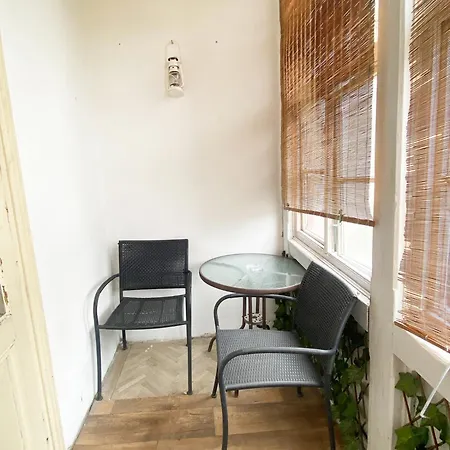 Big In City Center & Private Parking Appartement Bratislava